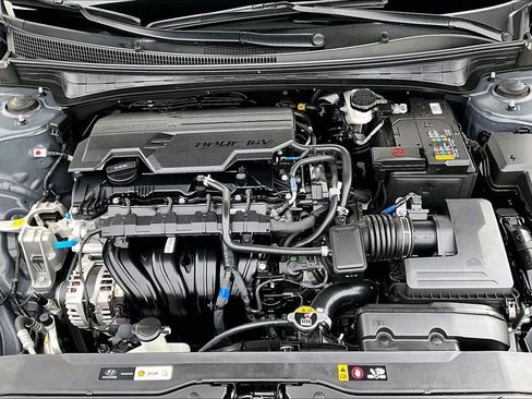 Used 2025 Hyundai Elantra Sport image 10