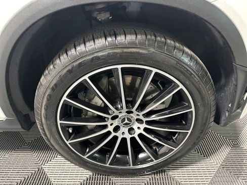 Certified 2023 Mercedes-Benz GLC 300 4MATIC Coupe image 9