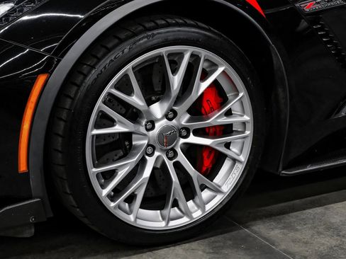 Used 2016 Chevrolet Corvette Z06 w/ 3LZ Preferred Equipment Group image 62