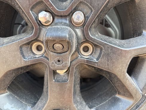 Used 2021 Jeep Wrangler Unlimited Sport image 11