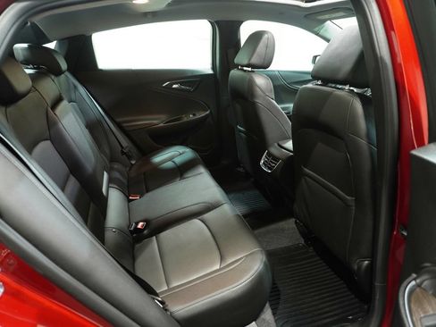 Used 2023 Chevrolet Malibu LT FWD image 17
