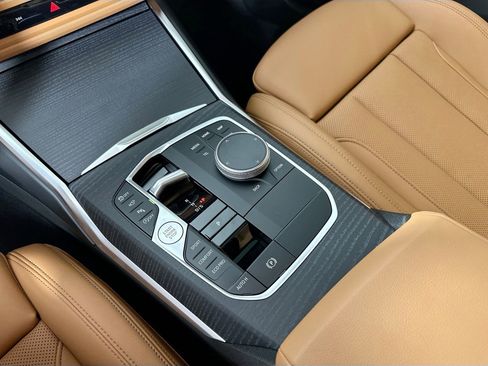 Used 2026 BMW 330i xDrive Sedan w/ Premium Package image 16