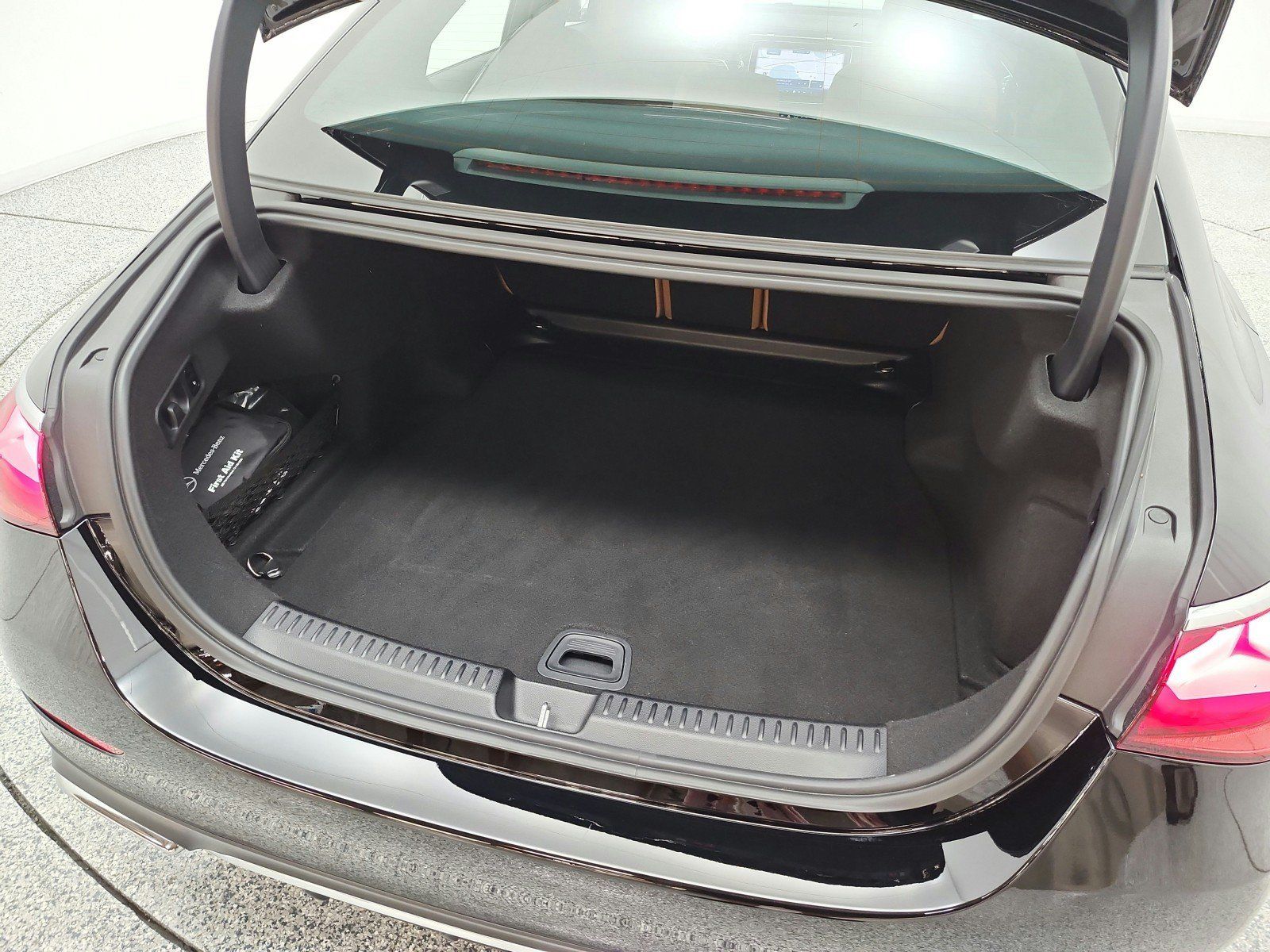 Used 2026 Mercedes-Benz E 350 Sedan image 22