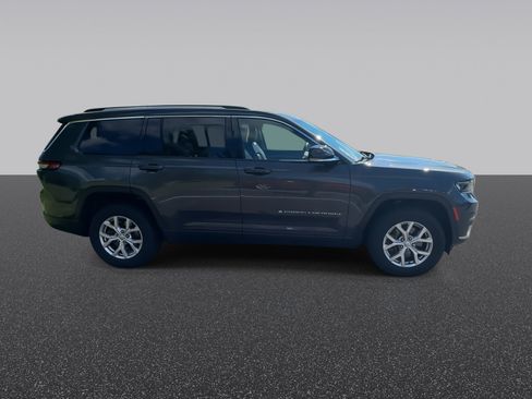 Used 2022 Jeep Grand Cherokee L Limited AWD/4WD image 10
