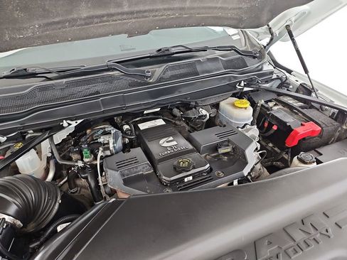 Used 2024 RAM 2500 Laramie image 36