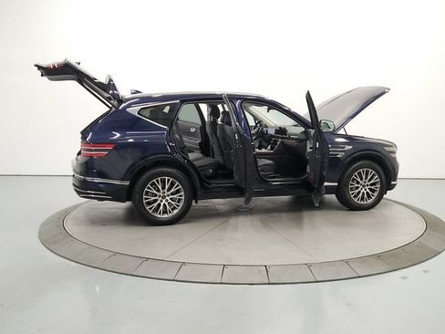 Used 2025 Genesis GV80 2.5T Standard AWD/4WD image 16