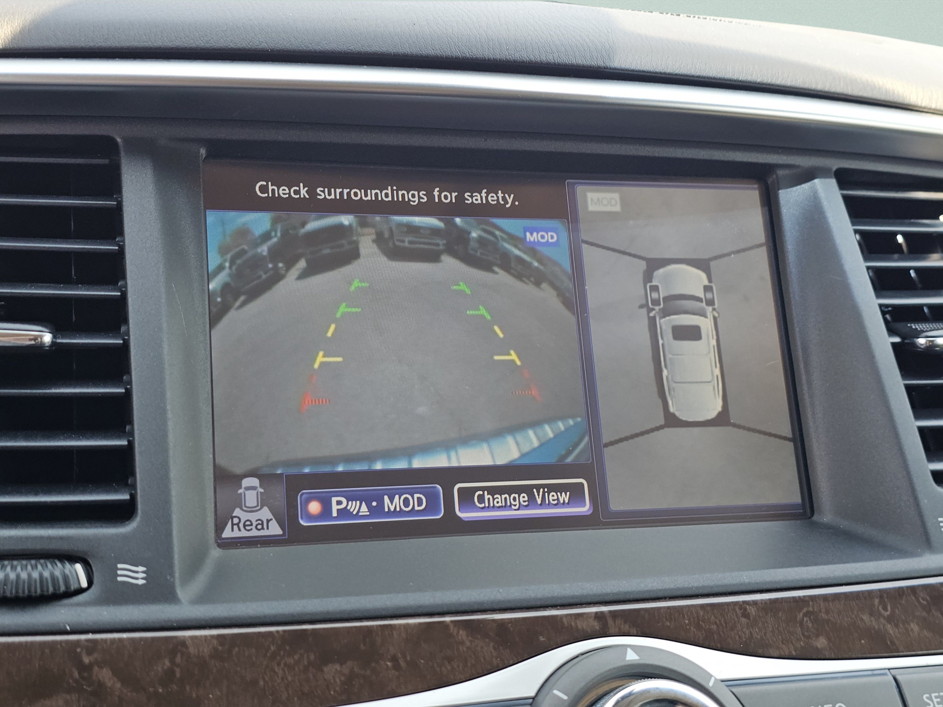 Used 2015 INFINITI QX80 4WD w/ 22" Wheel Package image 11