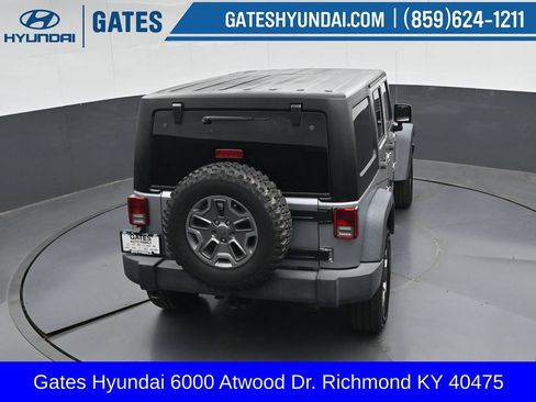Used 2015 Jeep Wrangler Unlimited Rubicon w/ Max Tow Package AWD/4WD image 35