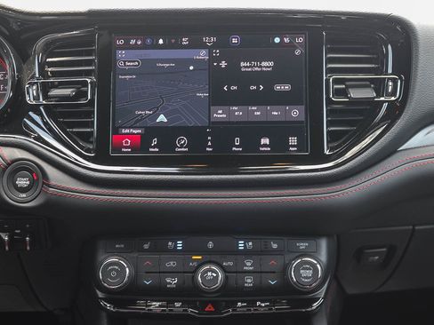 Used 2025 Dodge Durango R/T AWD/4WD image 14