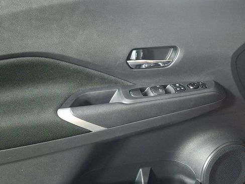 Used 2022 Nissan Kicks SV FWD image 14