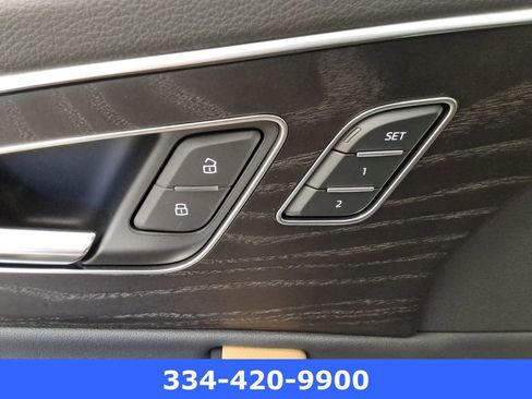 New 2025 Audi Q7 2.0T Premium w/ Convenience Package image 22