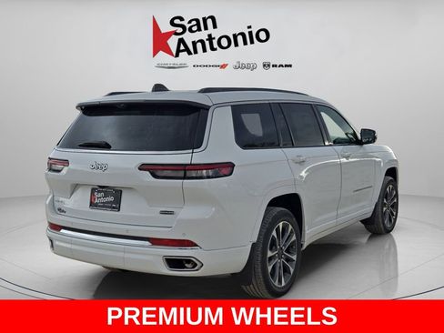 New 2025 Jeep Grand Cherokee L Overland w/ Luxury Tech Group IV AWD/4WD image 9