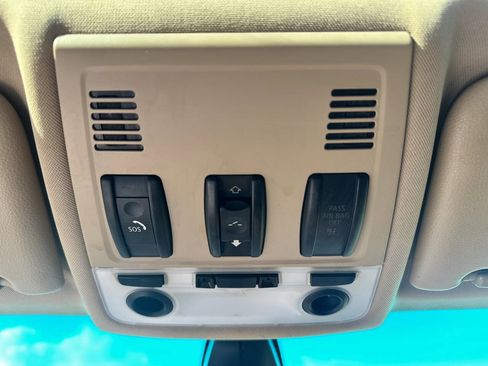 Used 2011 BMW 335i xDrive Sedan image 22