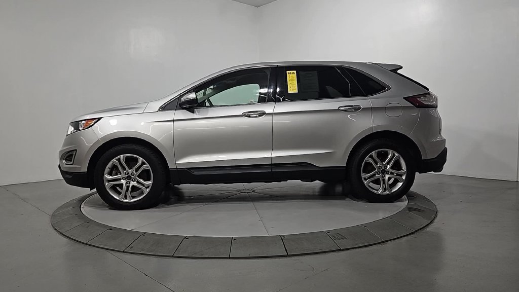 Used 2018 Ford Edge Titanium AWD/4WD image 2