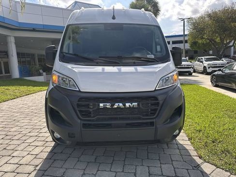 Used 2024 RAM ProMaster 2500 w/ Convenience Group FWD image 19