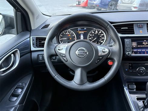 Used 2019 Nissan Sentra SR image 13