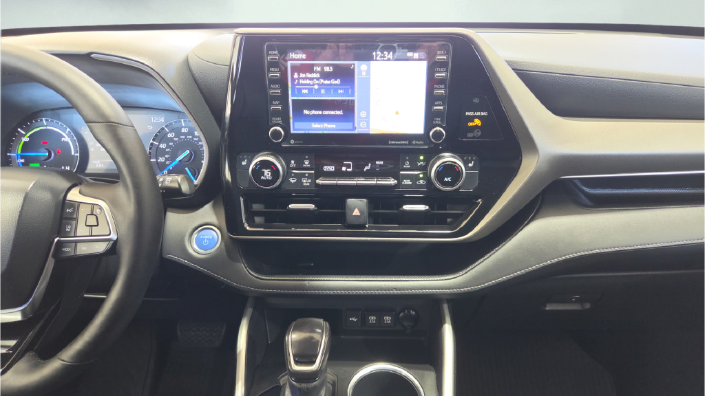 Certified 2020 Toyota Highlander XLE AWD/4WD image 23