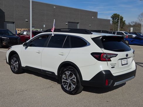 Used 2022 Subaru Outback Limited image 5
