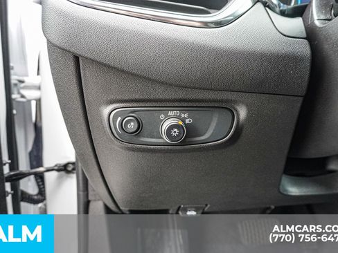 Used 2024 Chevrolet Equinox LT image 37