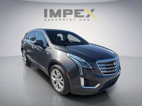 Used 2018 Cadillac XT5 Luxury w/ Driver Awareness Package FWD image 5