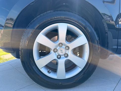 Used 2009 Hyundai Santa Fe Limited FWD image 14