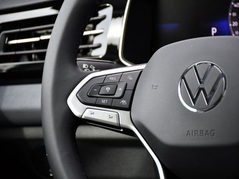 New 2026 Volkswagen Jetta SE image 25