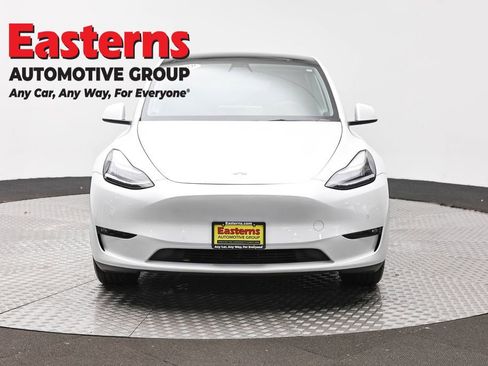 Used 2021 Tesla Model Y 2WD image 2