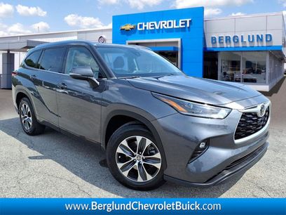Used 2021 Toyota Highlander XLE