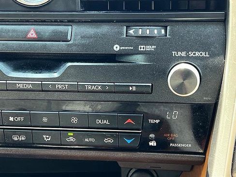 Used 2019 Lexus RX 350 AWD w/ Navigation Package image 35