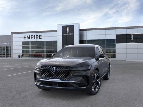 New 2026 Lincoln Nautilus Premier AWD/4WD image 2