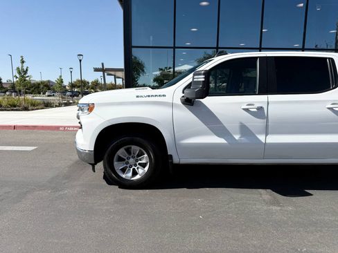 Used 2024 Chevrolet Silverado 1500 LT w/ Convenience Package II AWD/4WD image 12