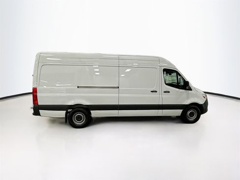 New 2025 Mercedes-Benz Sprinter 2500 image 9