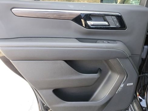 New 2025 Chevrolet Tahoe Premier AWD/4WD image 15