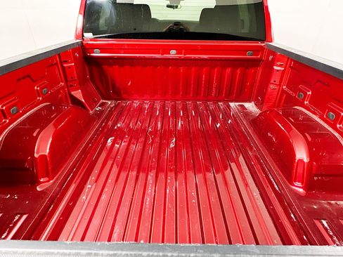 Used 2024 GMC Sierra 1500 Elevation image 28