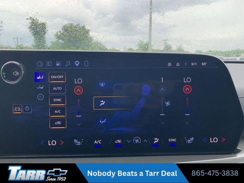 Used 2026 Chevrolet Traverse LT AWD/4WD image 16
