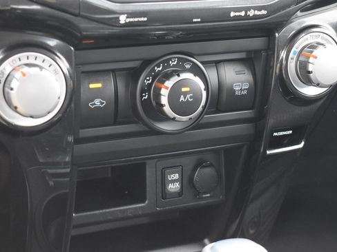 Used 2016 Toyota 4Runner Trail AWD/4WD image 12