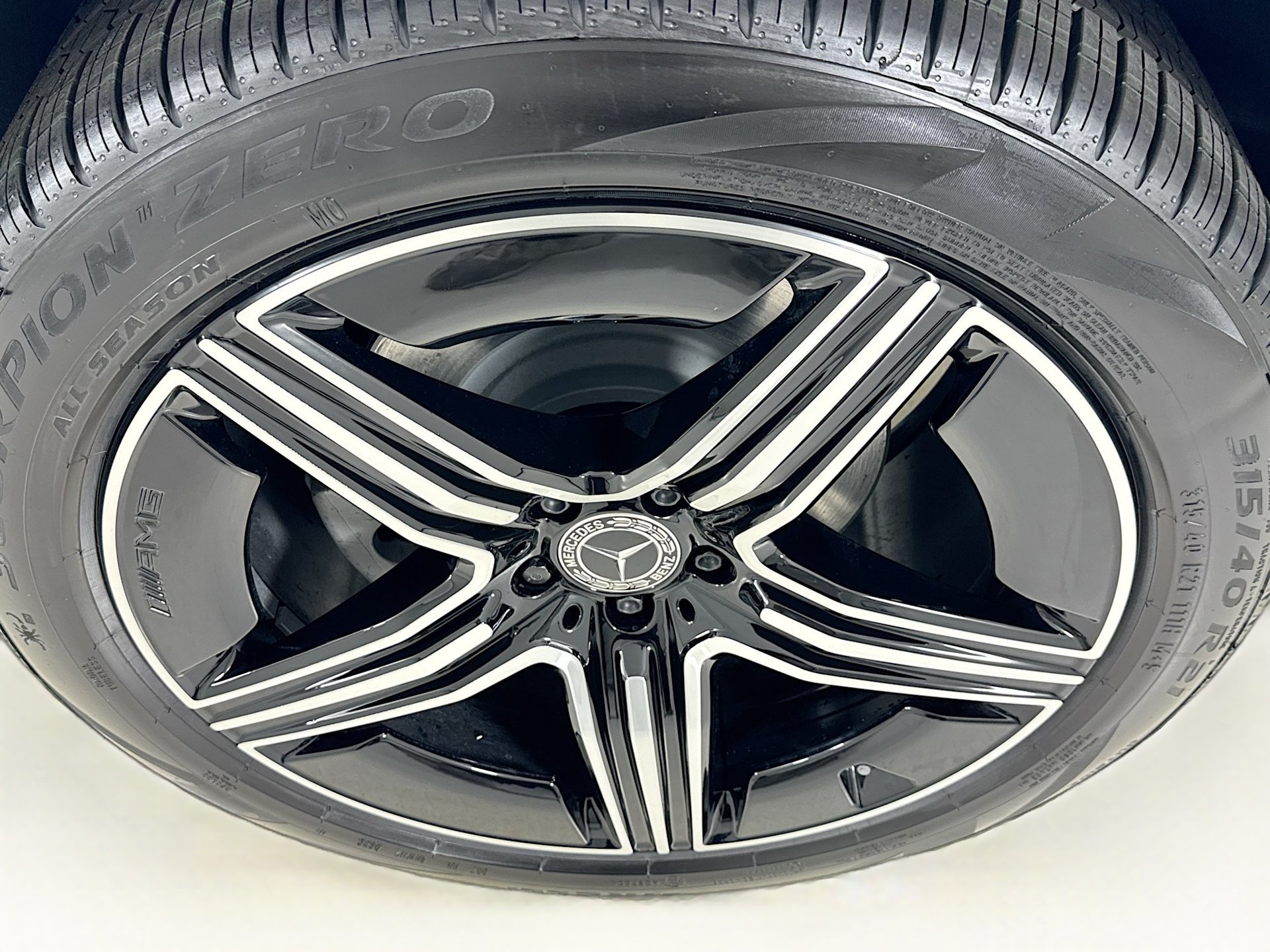 New 2026 Mercedes-Benz GLE 450 4MATIC Coupe image 34