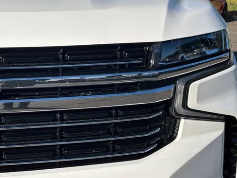 Used 2024 Chevrolet Suburban LT AWD/4WD image 53