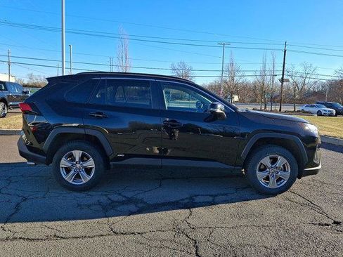 Certified 2024 Toyota RAV4 XLE image 28