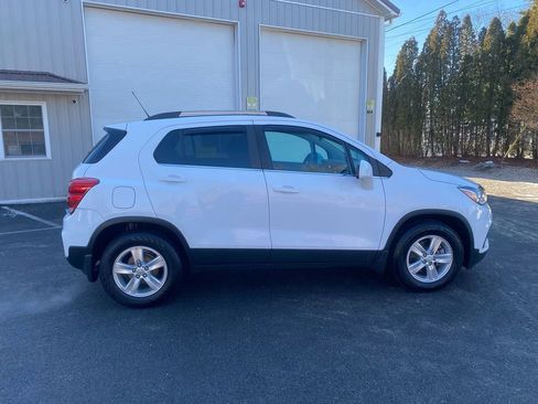 Used 2019 Chevrolet Trax LT w/ LPO, Protection Package image 4