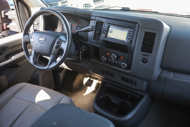 Used 2016 Nissan NV 3500 SL RWD image 47