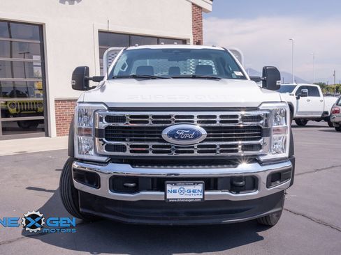 Used 2024 Ford F550 2WD Regular Cab Super Duty image 2