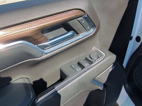 Used 2024 Chevrolet Silverado 1500 LT Trail Boss w/ Convenience Package II AWD/4WD image 23