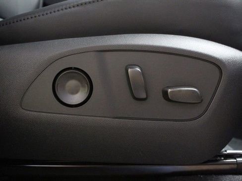 New 2026 GMC Acadia Elevation image 10