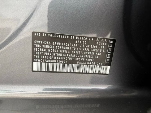 Used 2016 Volkswagen Golf Limited Edition image 27