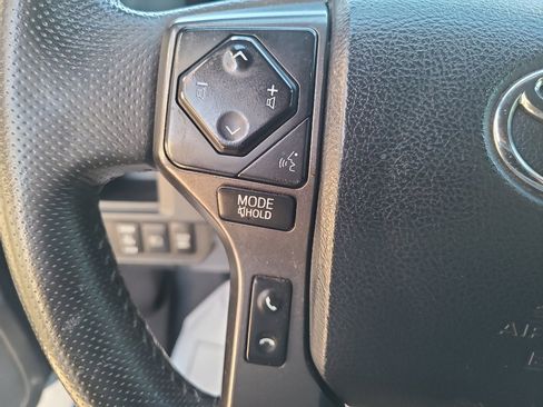 Used 2018 Toyota Tacoma TRD Pro image 21