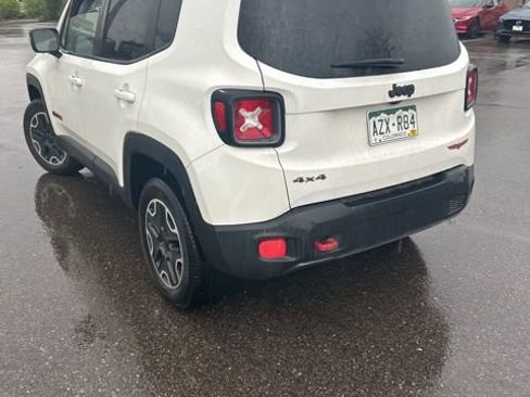 Used 2016 Jeep Renegade Trailhawk image 3