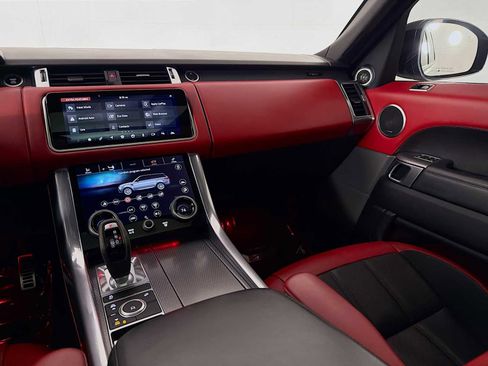 Used 2021 Land Rover Range Rover Sport HST image 22