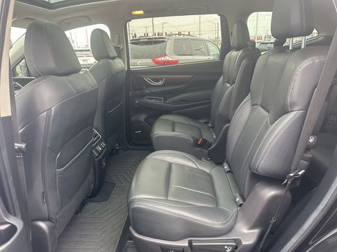 Used 2023 Subaru Ascent Touring image 23