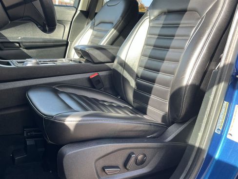 Used 2023 Ford Edge SEL image 12